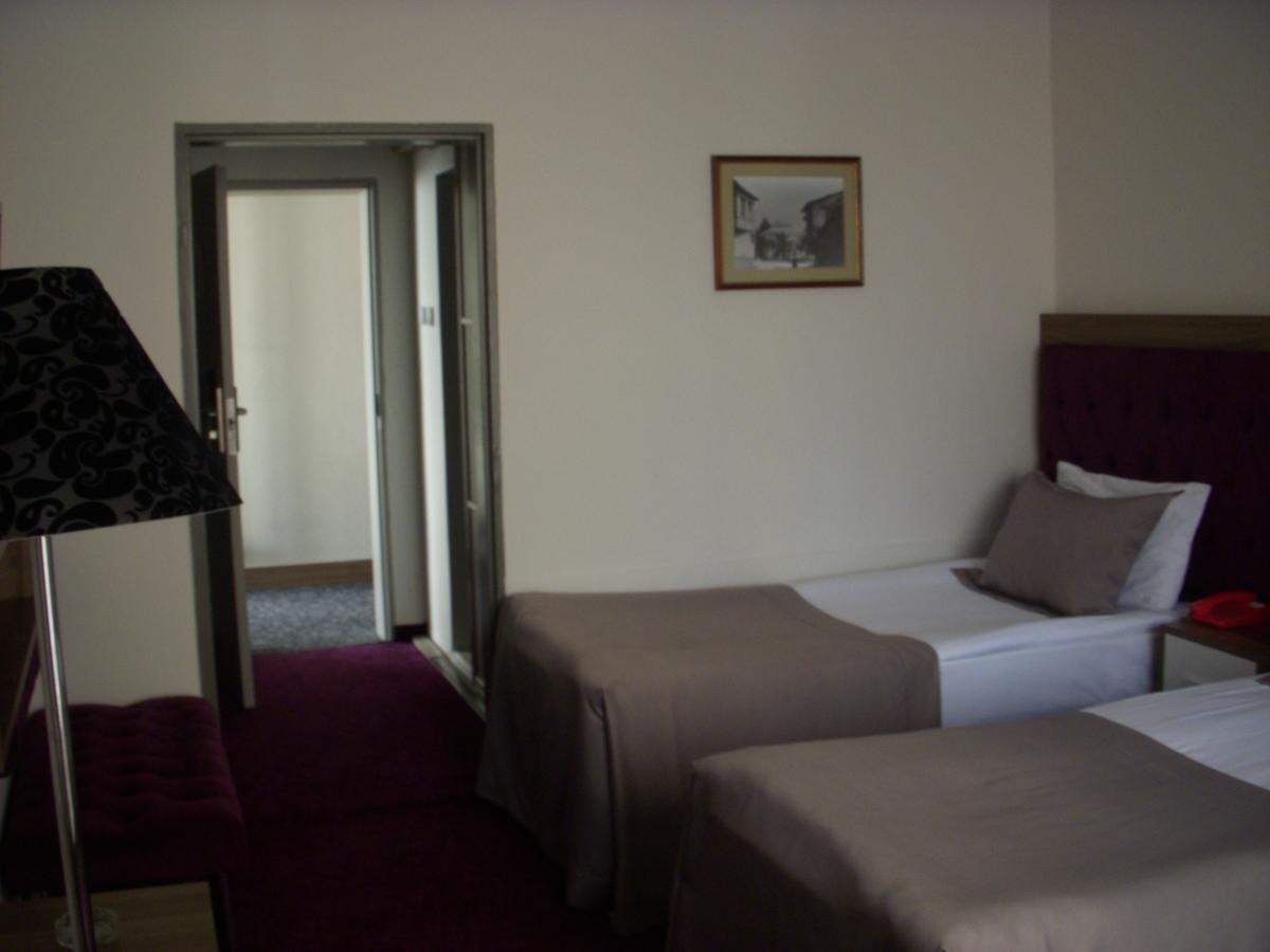 Hande Hotel Mustafakemalpaşa Zewnętrze zdjęcie