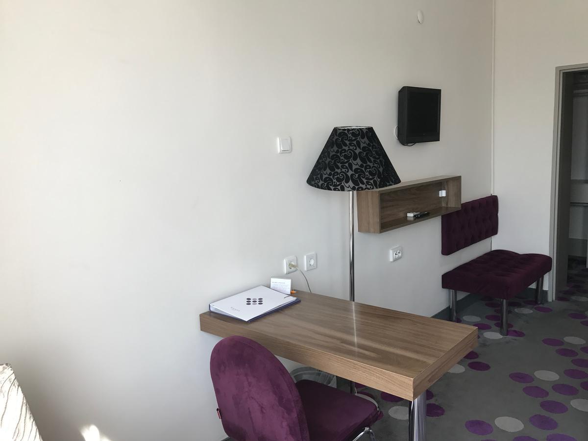 Hande Hotel Mustafakemalpaşa Zewnętrze zdjęcie