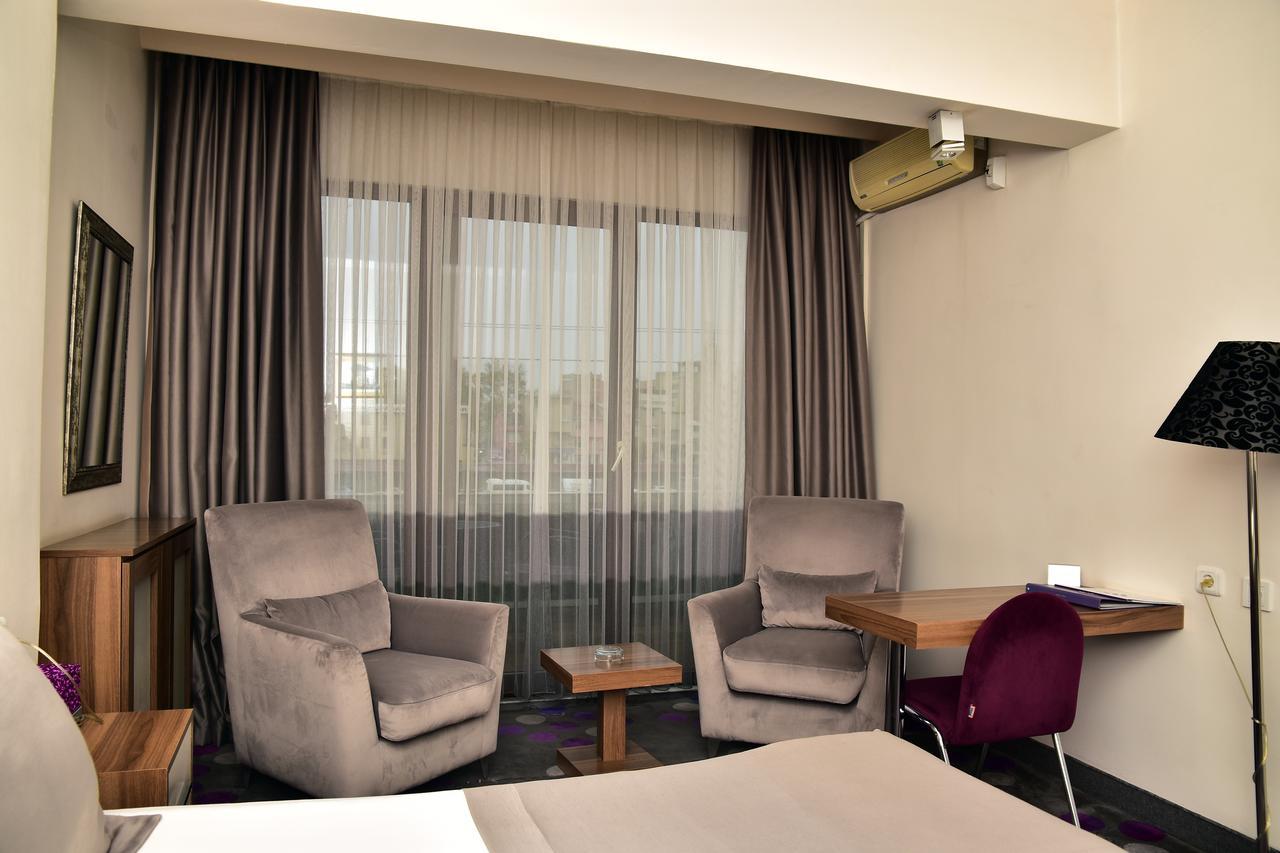 Hande Hotel Mustafakemalpaşa Zewnętrze zdjęcie