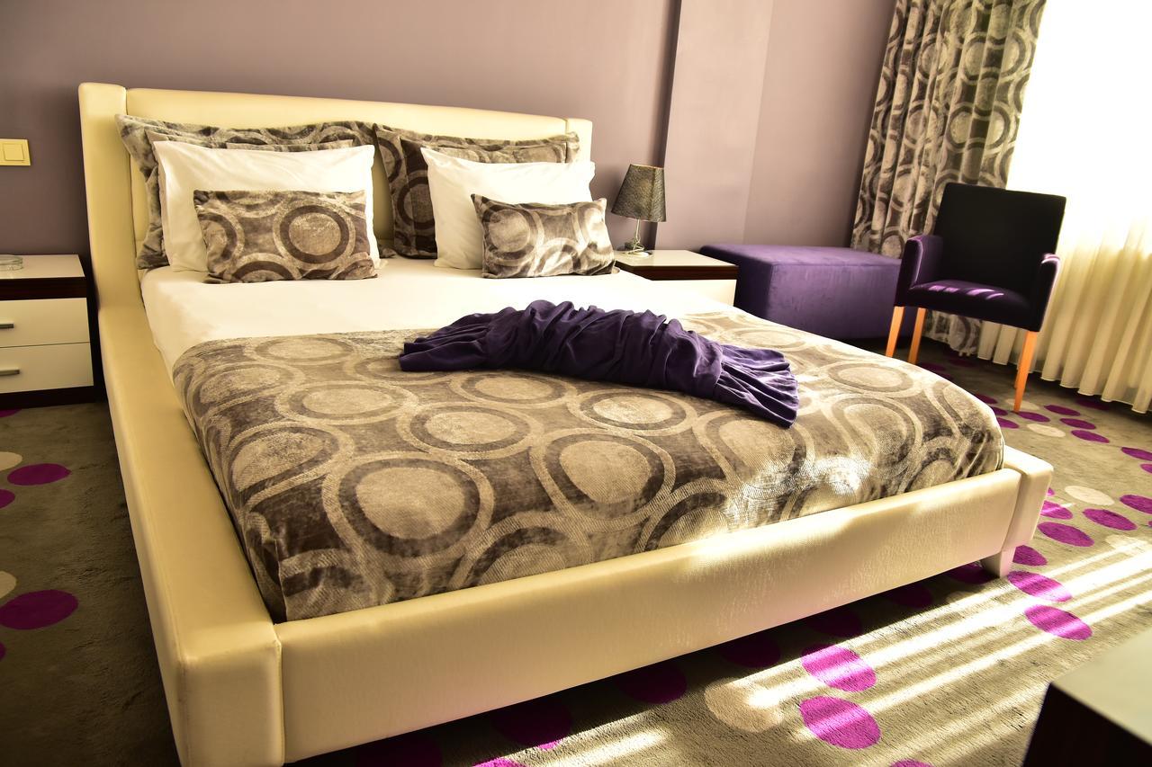 Hande Hotel Mustafakemalpaşa Zewnętrze zdjęcie